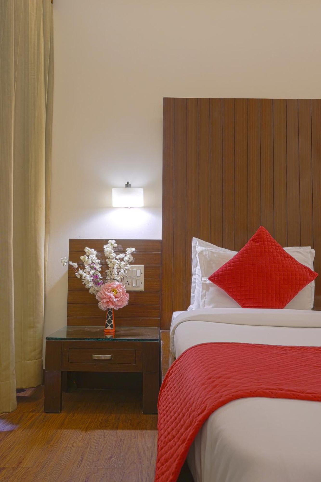 Hotel Haris Mg Road Gurugram Gurgáon Exteriér fotografie